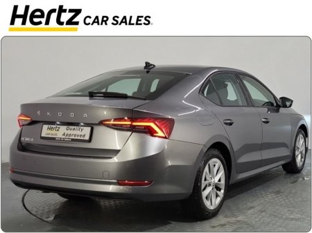 2024 Skoda Octavia AMBITION 110HP Petrol Manual €25,745 thumbnail