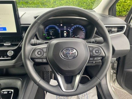 2025 Toyota Corolla - thumbnail 12