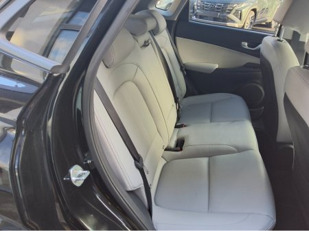 2022 Hyundai Kona PREMIUM 64kW ** Long Range Battery** €21,950 thumbnail