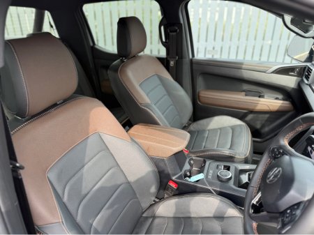 2025 Volkswagen Amarok PANAMERICANA V6TDI DC V6 TDI 4MOTION thumbnail