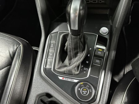 2020 Volkswagen Tiguan - thumbnail 27