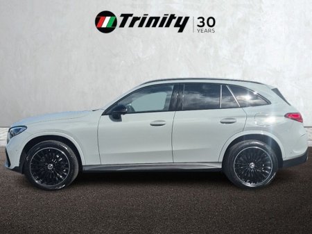 2025 Mercedes-Benz 300 - thumbnail 5