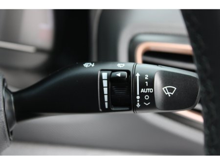 2017 Hyundai Ioniq - thumbnail 25