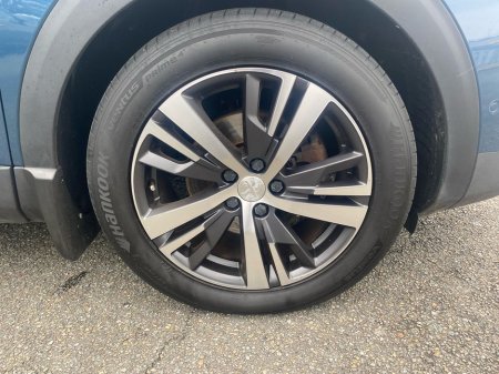 2021 Peugeot 3008 - thumbnail 5