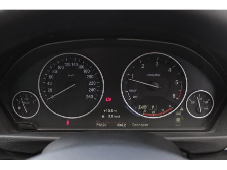 2018 BMW 3 Series - thumbnail 12