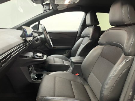 2024 MG 4 - thumbnail 18