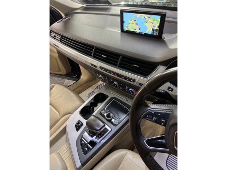 2016 Audi Q7 - thumbnail 9