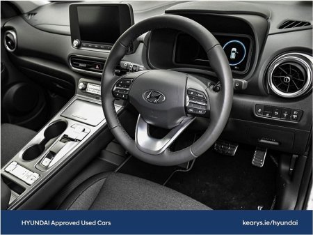 2023 Hyundai Kona EV Executive 39 kWh €22,490 thumbnail