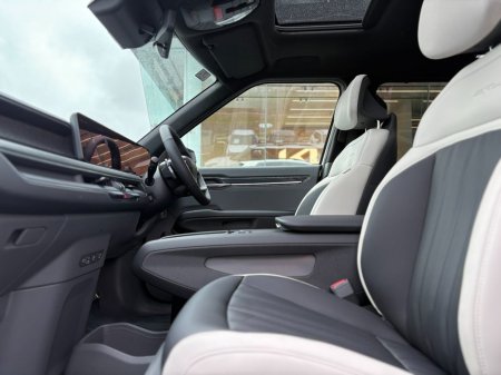 2026 Kia EV9 - thumbnail 2