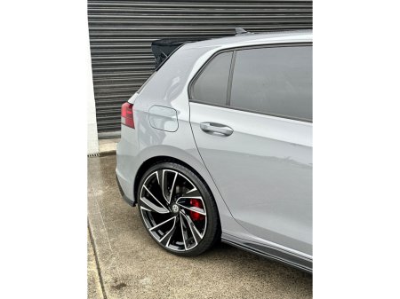 2020 Volkswagen Golf  €31,995 thumbnail