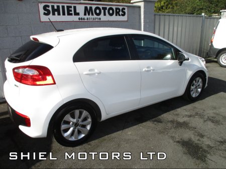 2016 Kia Rio - thumbnail 10