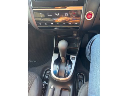 2014 Honda Fit  €8,950 thumbnail