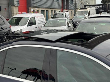 2017 Mercedes-Benz E Class - thumbnail 11