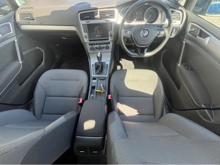 2017 Volkswagen Golf VW GOLF €16,950 thumbnail