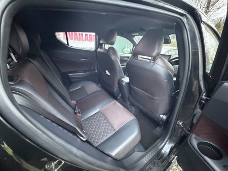 2018 Toyota C-HR 1.8 HYBRID LUNA SPORT €18,900 thumbnail