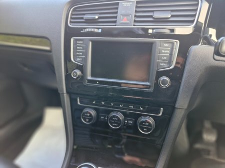 2017 Volkswagen Golf - thumbnail 25