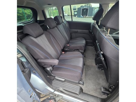 2011 Mazda Mazda5 - thumbnail 12