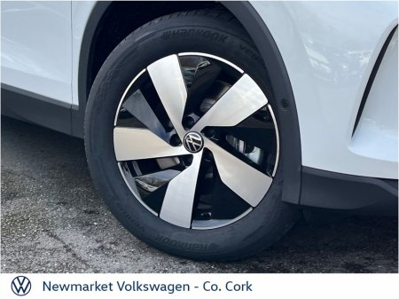 2026 Volkswagen Tiguan - view 2