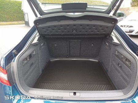 2023 Skoda Superb SUPERB STY 2.0TDI 150HP €35,950 thumbnail