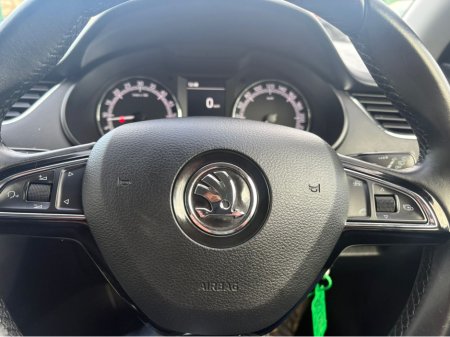 2018 Skoda Octavia 1.6 TDI 11 115HP 4DR COMBI AMBITION €11,950 thumbnail