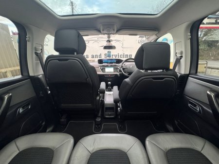 2017 Citroen Grand C4 Picasso GRAND 1.6 BLUE HDI 1 120 FLAIR 120BHP 5DR €13,800 thumbnail
