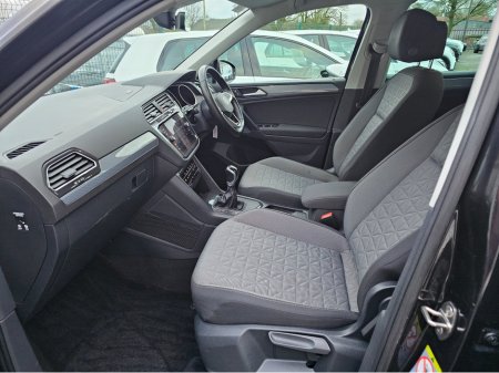 2021 Volkswagen Tiguan DEPOSIT TAKEN €28,950 thumbnail