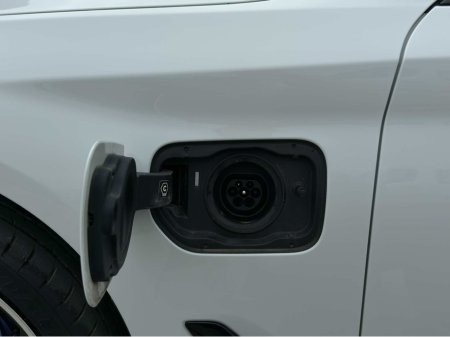 2022 BMW 5 Series - thumbnail 10