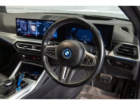 2022 BMW i4 - thumbnail 9