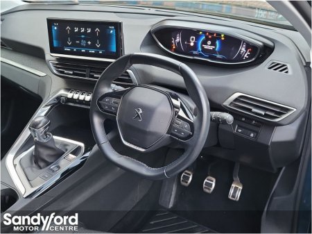 2023 Peugeot 3008 1.2 PureTech ALLURE*FSH* €31,950 thumbnail