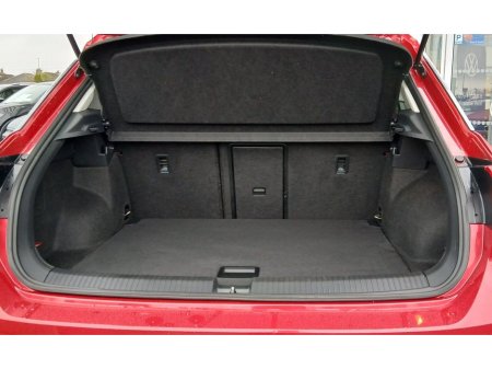 2024 Volkswagen T-Roc LIFE 2.0 TDI 116HP *APP CONNECT, ADAPTIVCE CRUISE CONTRO, BLUETOOTH* €31,495 thumbnail