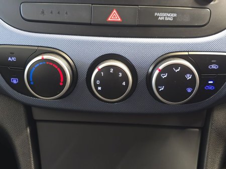 2019 Hyundai i10 Deluxe 5DR H/B * High Spec * €11,950 thumbnail