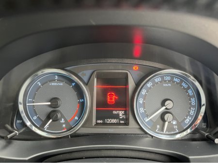 2016 Toyota Corolla D-4D LUNA 1.4 DIESEL //SAT NAV//REVERSE CAMERA// €13,950 thumbnail