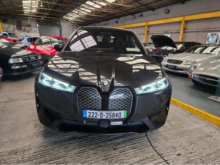 2022 BMW iX - thumbnail 18