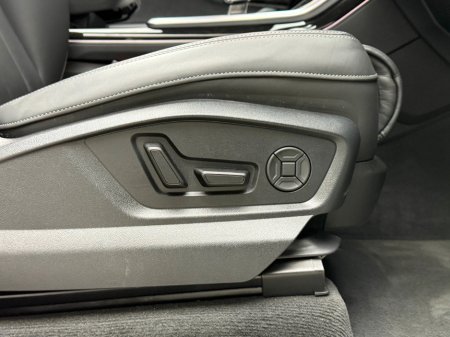 2025 Audi Q7 55 TFSI E S LINE BLACK ED QUATTRO €97,990 thumbnail