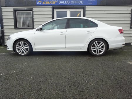 2016 Volkswagen Jetta 2.0 TDI GT BLUEMOTION 150PS 4 DOOR AUTOMATIC KEY 26 €10,950 thumbnail