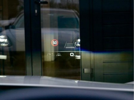 2023 Porsche Panamera - thumbnail 25