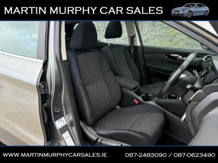 2016 Nissan Qashqai 1.2 PETROL SV LOW KMS €11,450 thumbnail