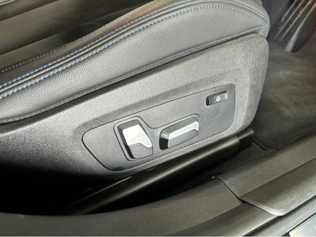 2021 BMW 3 Series - thumbnail 8