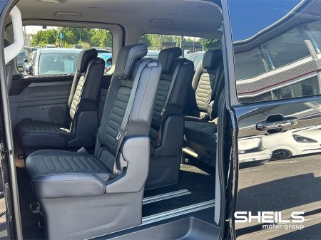 2026 Ford Tourneo Custom 1 TOURNEO PHEV LEFT - CANCELLED ORDER €65,950 thumbnail