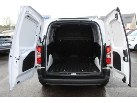 2024 Citroen Berlingo  €20,950 thumbnail