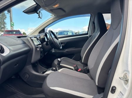 2021 Toyota Aygo - thumbnail 6