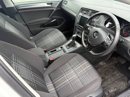 2015 Volkswagen Golf  €13,490 thumbnail