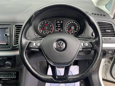 2017 Volkswagen Sharan HIGHLINE 1.4 TSI 7-SEATER AUTO // NEW NCT // ADAPTIVE CURISE CONTROL // INDEPENDENT BACKSEAT CLIMATE CONTROL €21,900