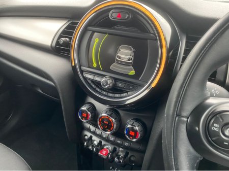 2016 MINI Hatch COOPER 1.5petrol 3Dr €13,900 thumbnail