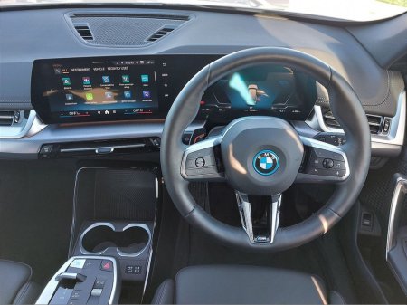 2024 BMW iX1 - thumbnail 5