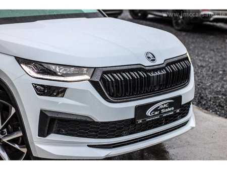 2023 Skoda Kodiaq 2.0 TDI 150HP DSG SportLine 7 Seat €49,995 thumbnail