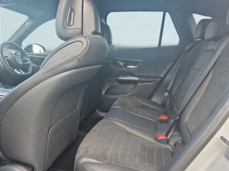 2025 Mercedes-Benz 300 - thumbnail 8