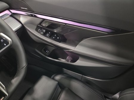 2025 BMW 5 Series - thumbnail 23