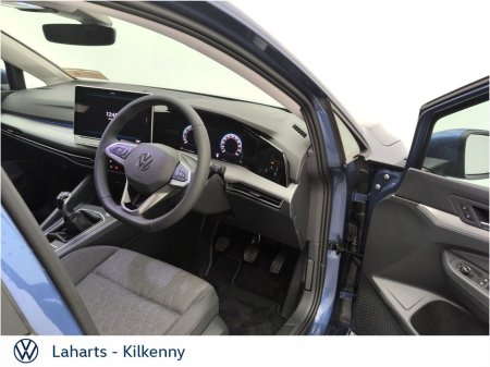 2025 Volkswagen Golf EDITION 75 1.5TSI 5DR 116HP €33,950 thumbnail