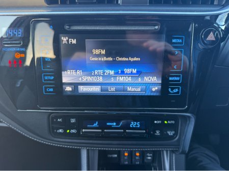 2016 Toyota Auris 1.2 TURBO SOL MODEL ONE OWNER 30K MILES €14,990 thumbnail